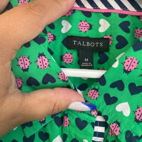 Talbots Women’s Botton Down Green Top with Hearts & Ladybugs size M - Picture 3 of 6